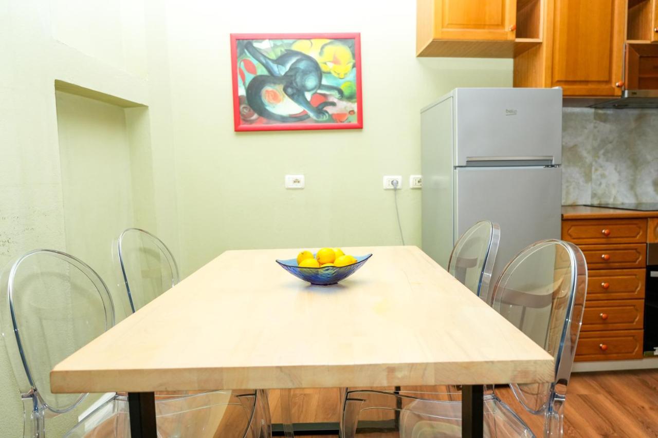 Cozy In The Heart Of ! Apartament